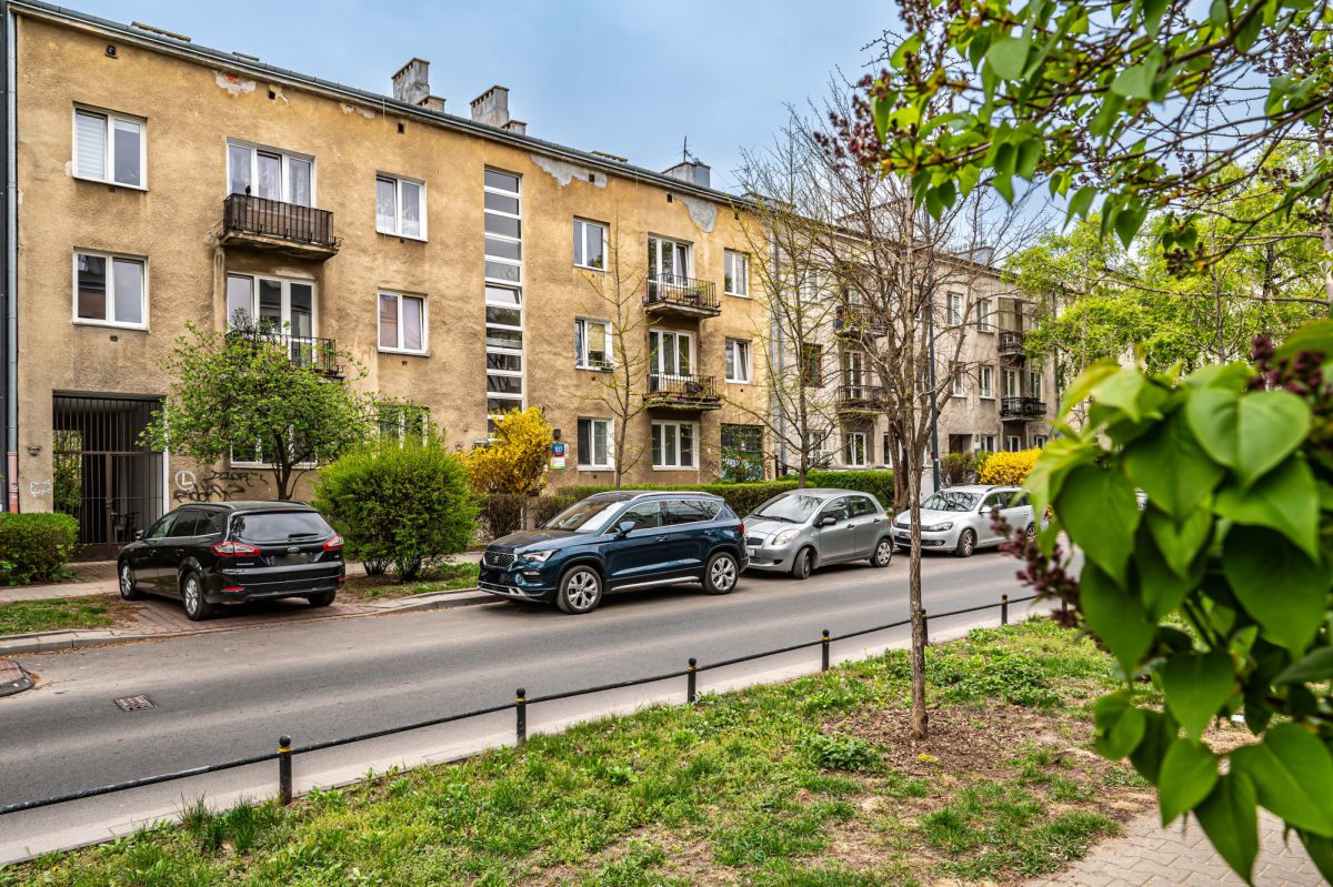 Kamienica – duża kawalerka po remoncie