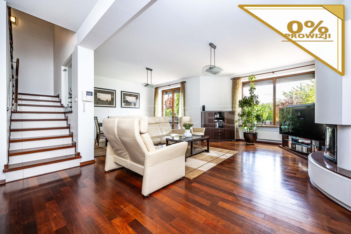 Wygodny dom – 240 m2 | 6 pokoi | Wilanów