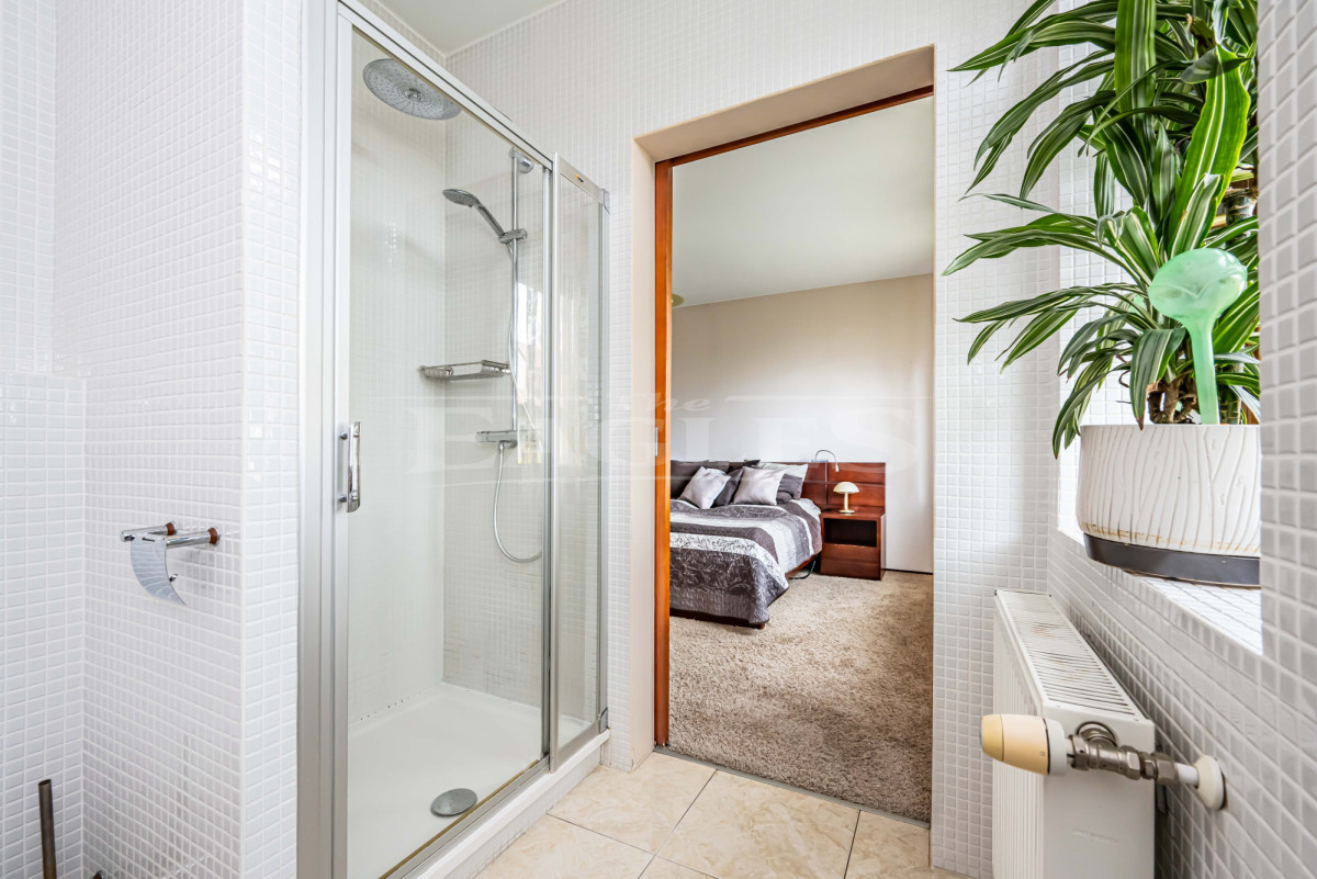 Wygodny dom – 240 m2 | 6 pokoi | Wilanów