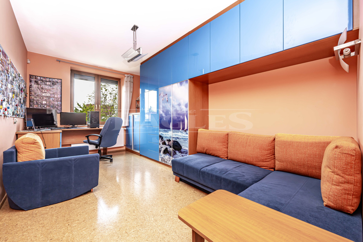 Wygodny dom – 240 m2 | 6 pokoi | Wilanów
