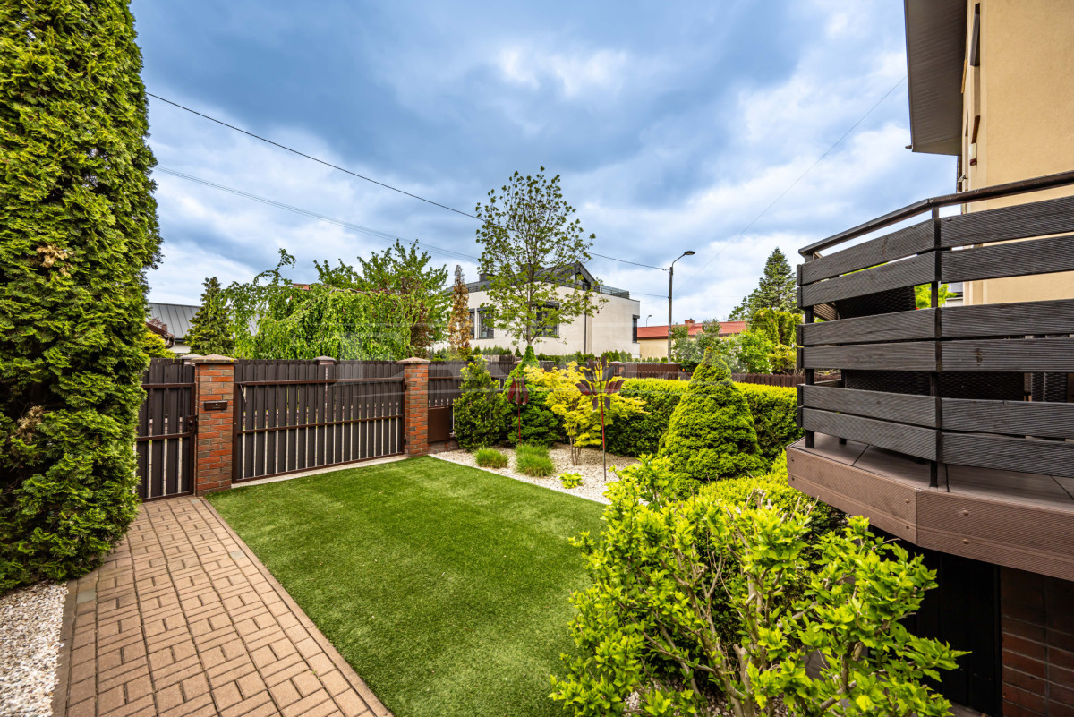 Wygodny dom – 240 m2 | 6 pokoi | Wilanów