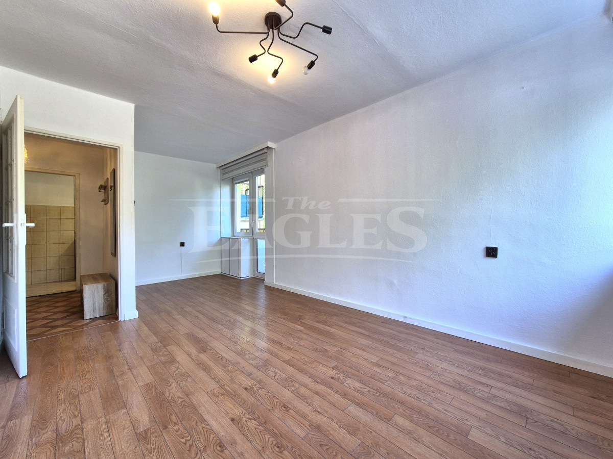 Sprzedaż-2 pokoje/ 42,50 m² z balkonem/Grochów